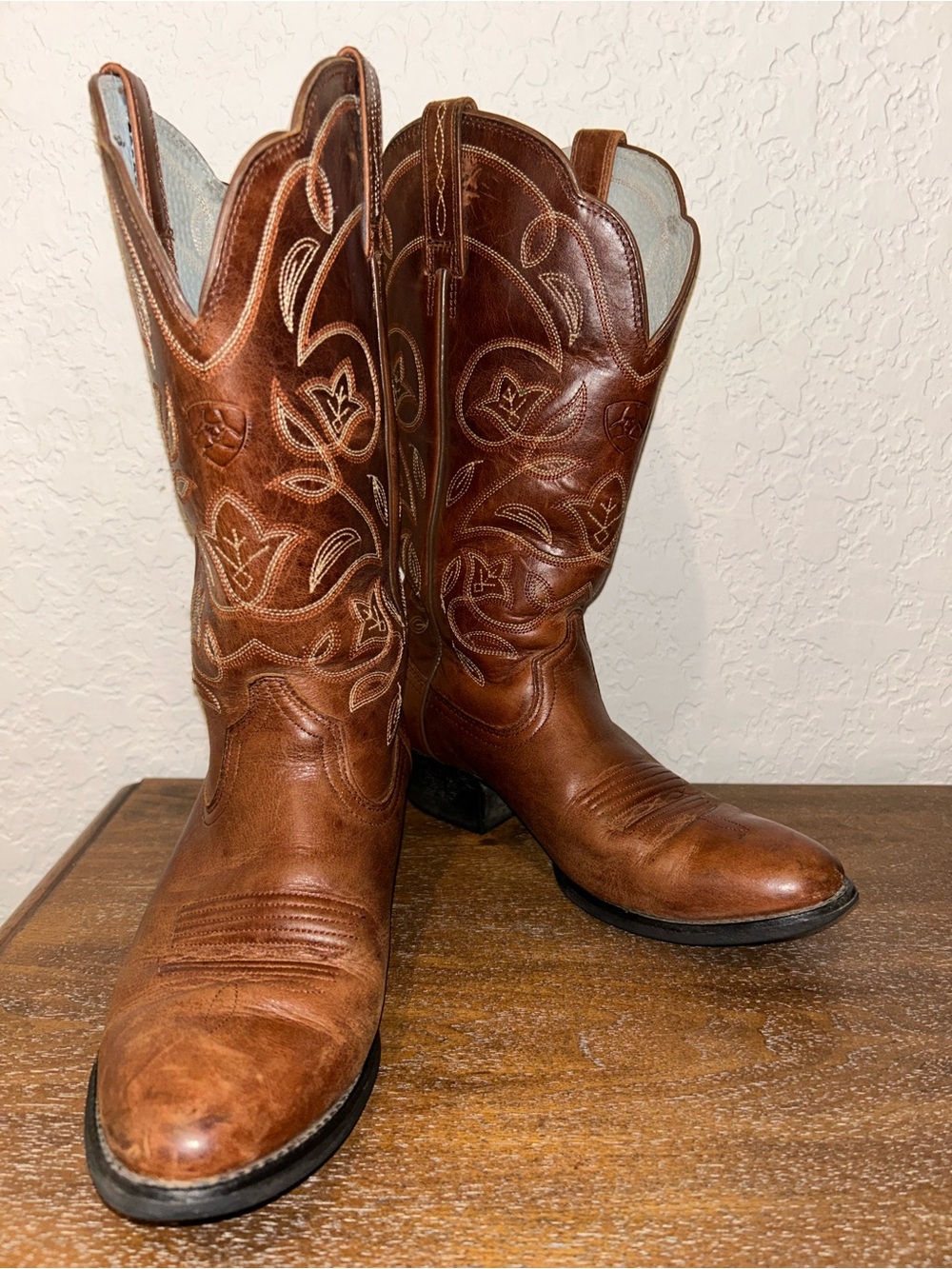 Ariat Heritage-R Toe Floral Stitch Western Leather Boot Shoes